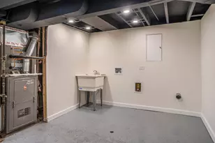 2724 N Mobile Ave, Chicago, IL 60639 - Photo 30