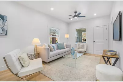 2724 N Mobile Avenue #HSE, Chicago, IL 60639 - Photo 6