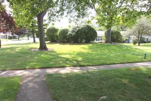 7415 Chevy Chase Ct, Fox Lake, IL 60020 - Photo 18
