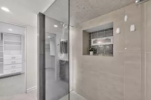 4832 N Tripp Ave, Chicago, IL 60630 - Photo 24