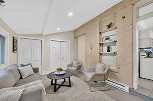 4832 N Tripp Ave, Chicago, IL 60630 - Photo 12