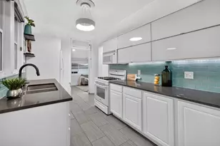 4832 N Tripp Ave, Chicago, IL 60630 - Photo 8