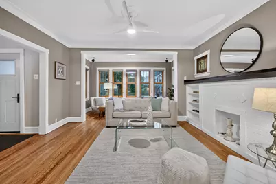 4832 N Tripp Avenue, Chicago, IL 60630 - Photo 4