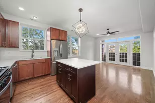 6500 S Minerva Ave, Chicago, IL 60637 - Photo 6