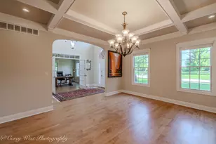14 Baker Park Ave, Peru, IL 61354 - Photo 8