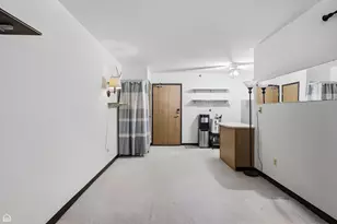 3130 W Monroe St, Waukegan, IL 60085 - Photo 4