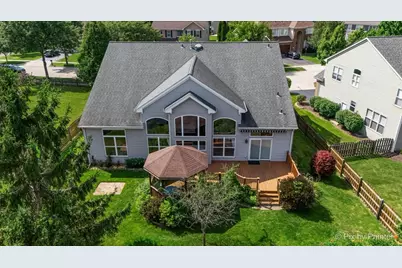 2317 Barrett Drive, Algonquin, IL 60102 - Photo 4