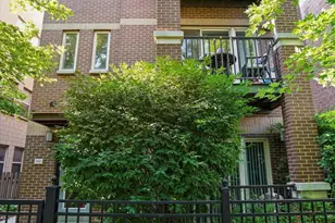1112 W Washburne Ave, Chicago, IL 60608 - Photo 1