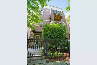 1112 W Washburne Avenue #301, Chicago, IL 60608 - Photo 2