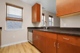 1112 W Washburne Ave, Chicago, IL 60608 - Photo 8