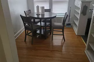 7518 N Hoyne Ave, Chicago, IL 60645 - Photo 2