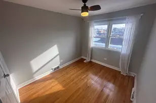 9485 Sumac Rd, Des Plaines, IL 60016 - Photo 14