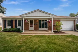 1217 Nippert Dr, Streamwood, IL 60107 - Photo 2