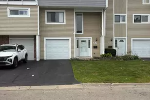 1017 Sandpiper Ct, Bartlett, IL 60103 - Photo 1
