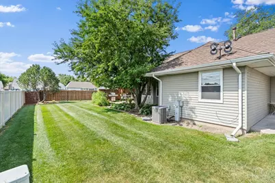 1 Fallcreek Circle, Montgomery, IL 60538 - Photo 18