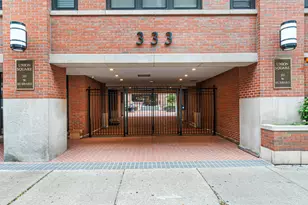 333 W Hubbard St, Chicago, IL 60654 - Photo 2