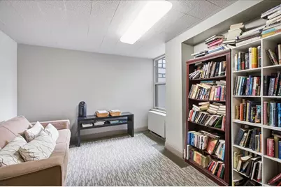 525 W Hawthorne Place #1002, Chicago, IL 60657 - Photo 22