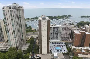 525 W Hawthorne Pl, Chicago, IL 60657 - Photo 30