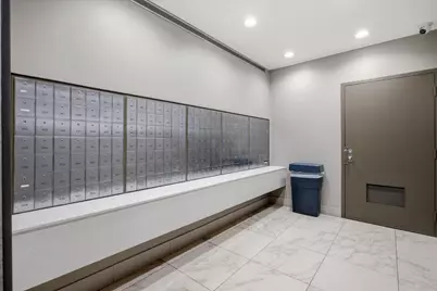 525 W Hawthorne Place #1002, Chicago, IL 60657 - Photo 20