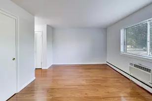 1198 Royal Glen Dr, Glen Ellyn, IL 60137 - Photo 14