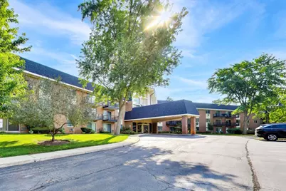 1198 Royal Glen Drive #114B, Glen Ellyn, IL 60137 - Photo 2