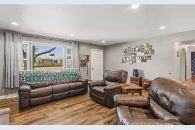 304 S McKinley Street, Mansfield, IL 61854 - Photo 6