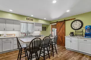 304 S McKinley St, Mansfield, IL 61854 - Photo 10