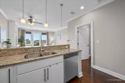 4950 N Western Avenue #4L, Chicago, IL 60625 - Photo 6