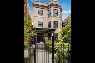 1226 W Winnemac Ave, Chicago, IL 60640 - Photo 1