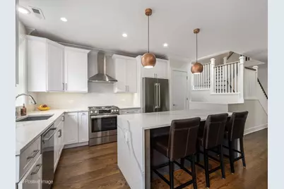 1226 W Winnemac Avenue #3S, Chicago, IL 60640 - Photo 8