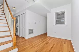 3222 W Berteau Ave, Chicago, IL 60618 - Photo 22
