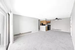 651 Virginia Rd, Crystal Lake, IL 60014 - Photo 4