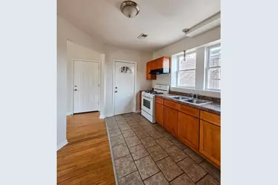 3939 W Iowa Street #1W, Chicago, IL 60651 - Photo 14