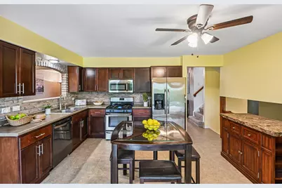 1146 Blackhawk Court, Schaumburg, IL 60193 - Photo 6
