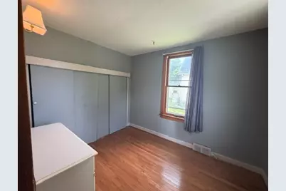 418 W Santa Fe Avenue, Toluca, IL 61369 - Photo 4