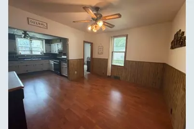 418 W Santa Fe Avenue, Toluca, IL 61369 - Photo 12