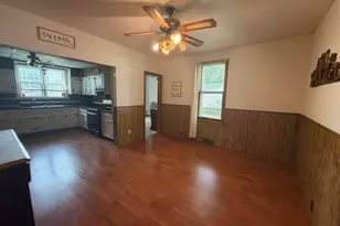 418 W Santa Fe Ave, Toluca, IL 61369 - Photo 12