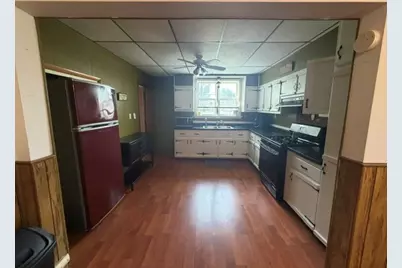 418 W Santa Fe Avenue, Toluca, IL 61369 - Photo 10
