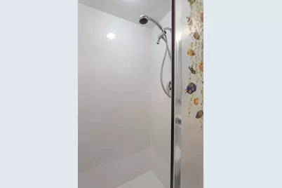 5901 N Sheridan Road #2J, Chicago, IL 60660 - Photo 8