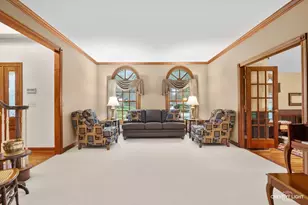 2 Buckingham Dr, Sugar Grove, IL 60554 - Photo 8
