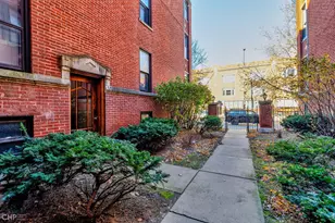 1915 W Montrose Ave, Chicago, IL 60613 - Photo 34
