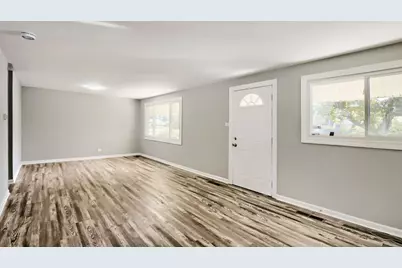 18250 Anthony Avenue, Country Club Hills, IL 60478 - Photo 6