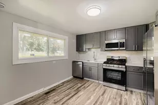 18250 Anthony Ave, Country Club Hills, IL 60478 - Photo 2