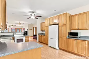 1513 Sunnyside Beach Dr, Johnsburg, IL 60051 - Photo 8