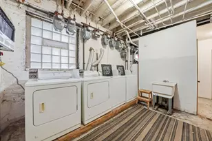 2121 N St Louis Ave, Chicago, IL 60647 - Photo 18