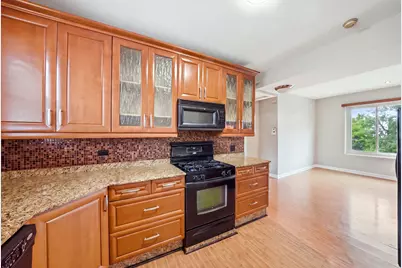 2121 N Saint Louis Avenue #3S, Chicago, IL 60647 - Photo 8