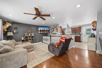 1118 Elm Place, Dixon, IL 61021 - Photo 4