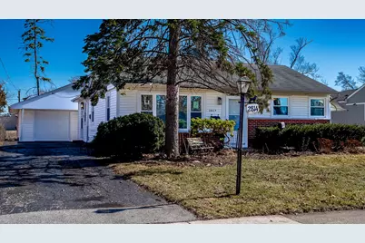 2814 Cardinal Drive, Rolling Meadows, IL 60008 - Photo 1