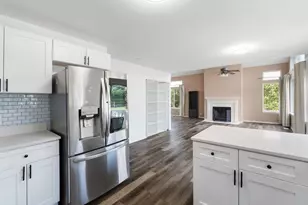 1779 Hickory Park Ln, Aurora, IL 60504 - Photo 10