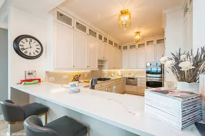 600 N Lake Shore Drive #1212, Chicago, IL 60611 - Photo 10